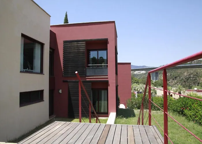 Private Pool Luxurious With Mountain Views Βίλα Εστεπόνα