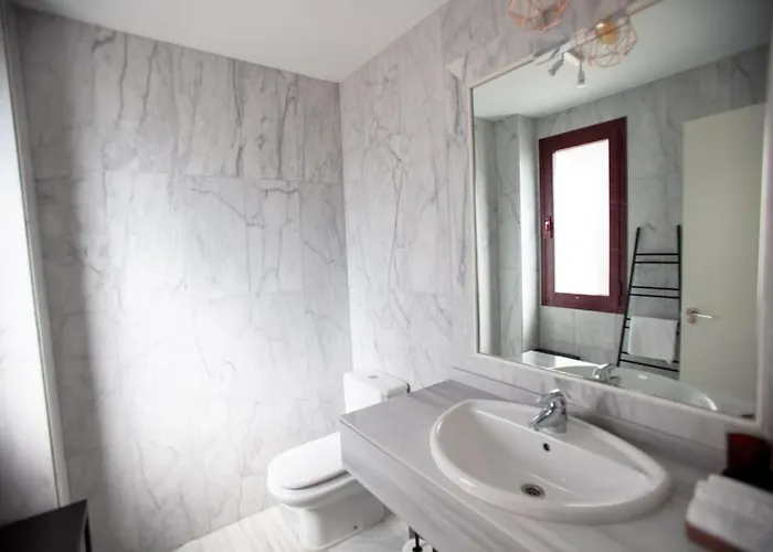 Private Pool Luxurious With Mountain Views Βίλα Εστεπόνα