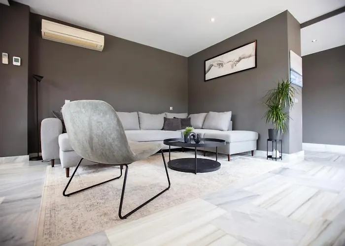 Private Pool Luxurious With Mountain Views